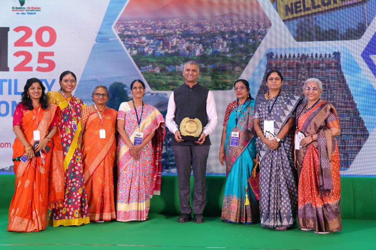 Dr Parikshit Receiving an Award